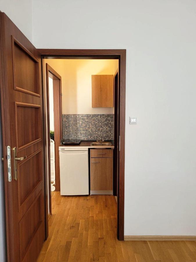 Przytulne Apartamenty W Centrum Warszawy Lok 2 Varsó Kültér fotó